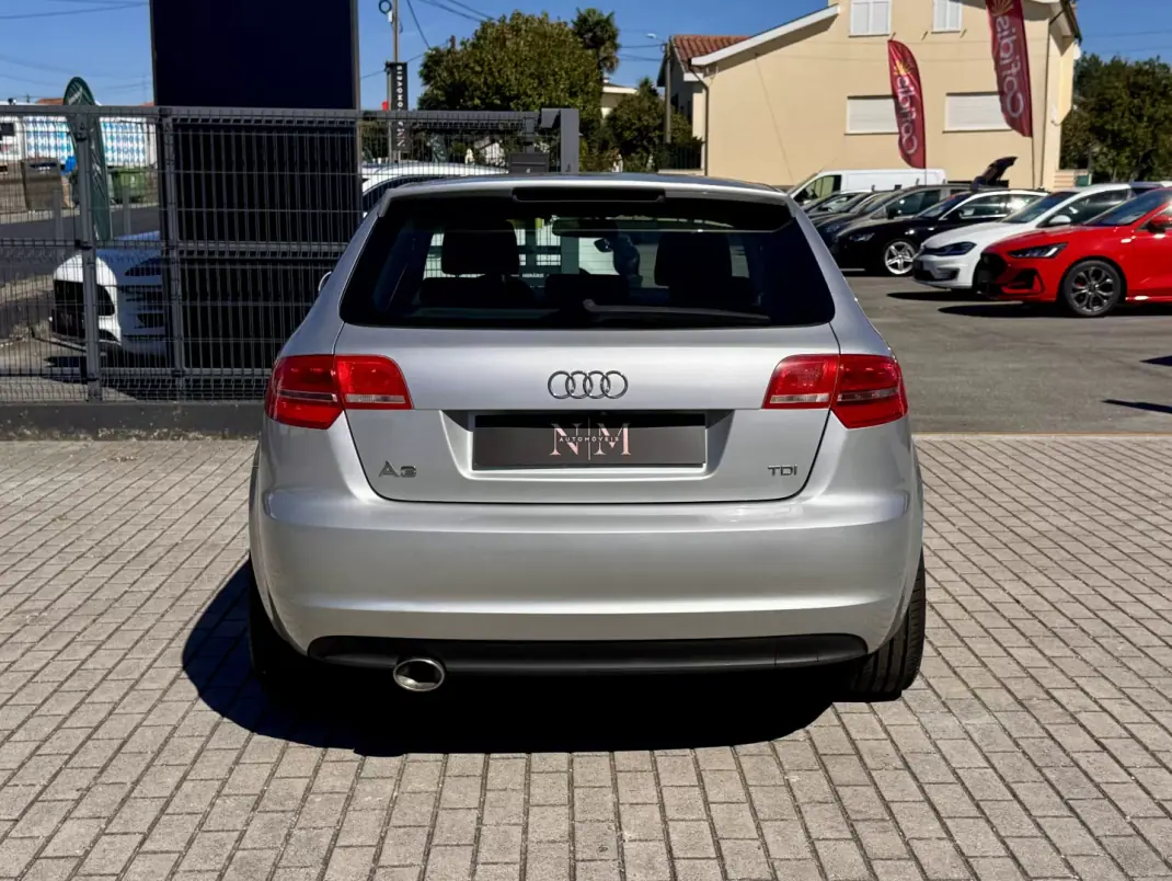 Audi A3 Sportback 2010 - 8990 EUR, 226000 km - 226000km - foto 4 de 19