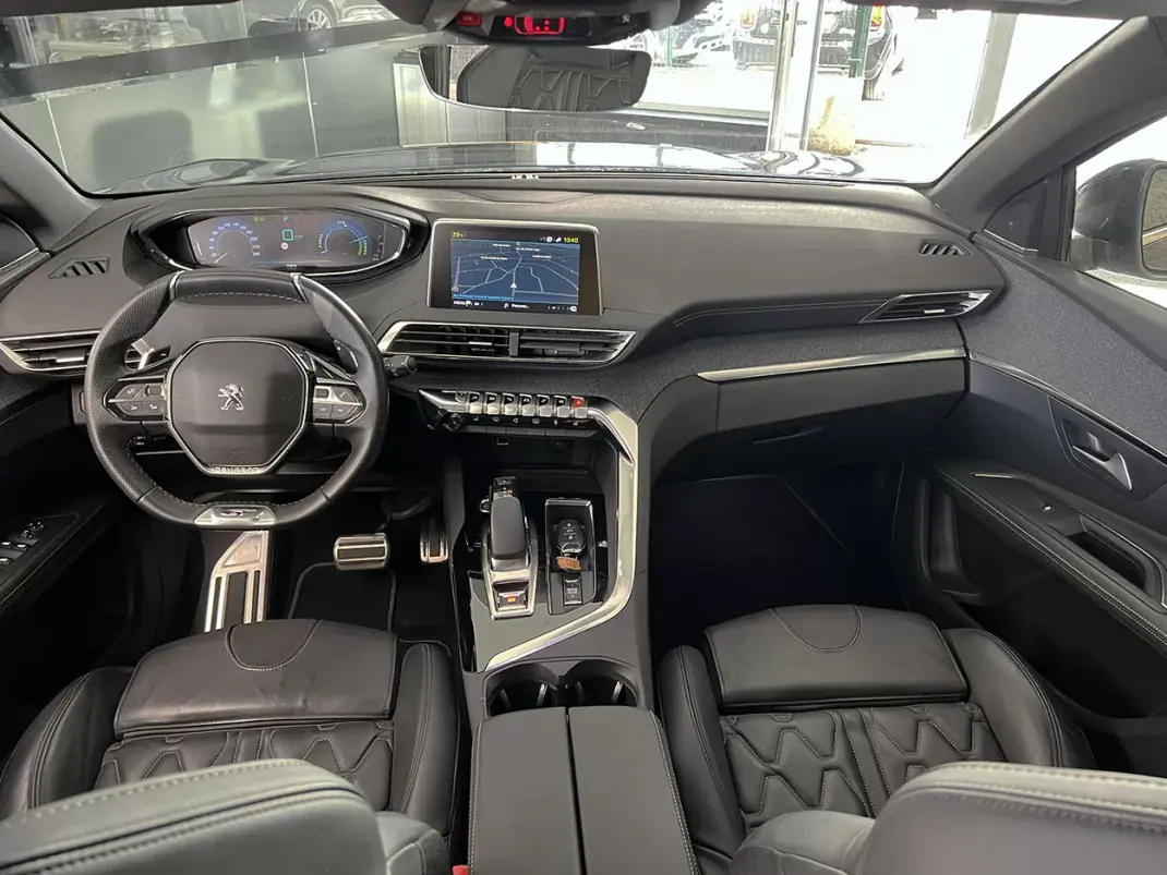 Peugeot 3008 2020 - 18900 EUR, 116429 km - AUTO.MOTO.pt - 116429km - foto 10 de 26
