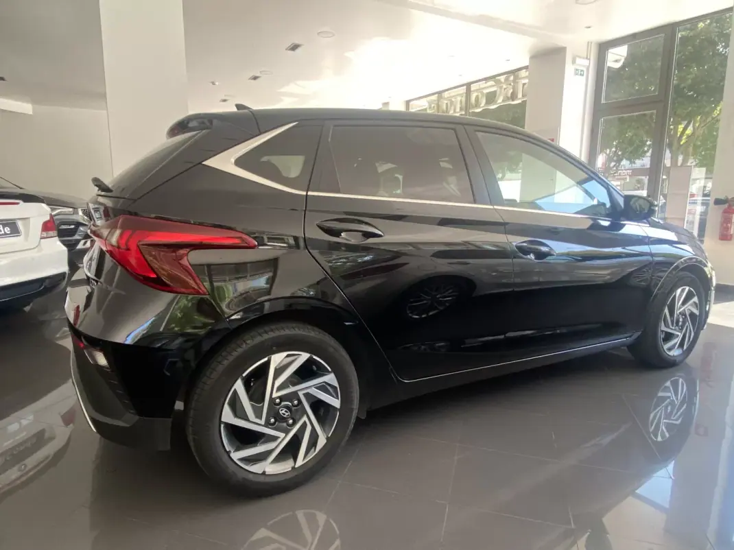 Hyundai i20 2023 - 16750 EUR, 33133 km - 33133km - foto 36 de 37