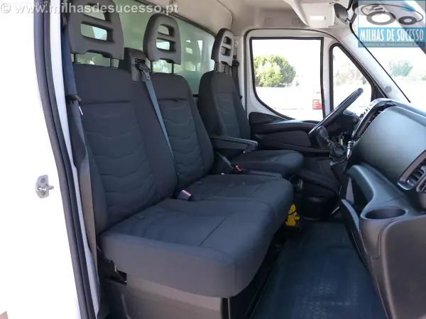 Iveco 2015 - 17850 EUR, 206000 km - AUTO.MOTO.pt - 206000km - foto 10 de 15