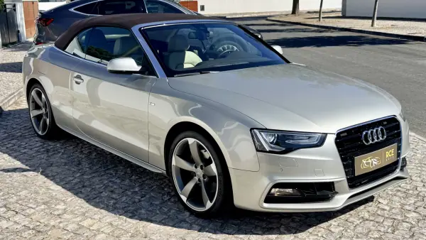 Audi A5 Cabrio 2015 - 23900 EUR, 128555 km - AUTO.MOTO.pt - 128555km - foto 10 de 61