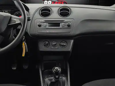 SEAT Ibiza 2015 - 11950 EUR, 80000 km - AUTO.MOTO.pt - 80000km - foto 16 de 60