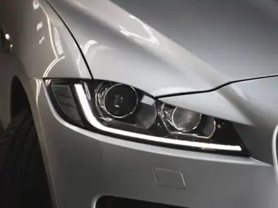 Jaguar F-Pace 2017 - 23990 EUR, 91000 km - AUTO.MOTO.pt - 91000km - foto 9 de 21
