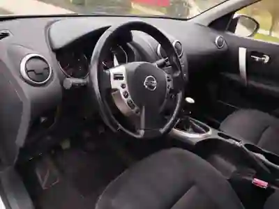 Nissan Qashqai 2011 - 12000 EUR, 101293 km - AUTO.MOTO.pt - 101293km - foto 13 de 15