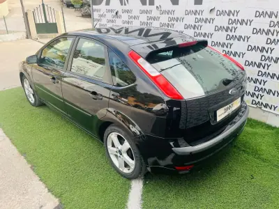 Ford Focus 2007 - 6500 EUR, 148000 km - AUTO.MOTO.pt - 148000km - foto 4 de 10