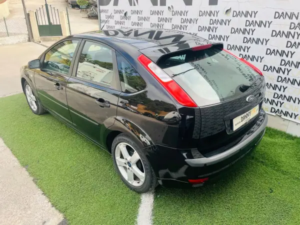 Ford Focus 2007 - 6500 EUR, 148000 km - AUTO.MOTO.pt - 148000km - foto 4 de 10