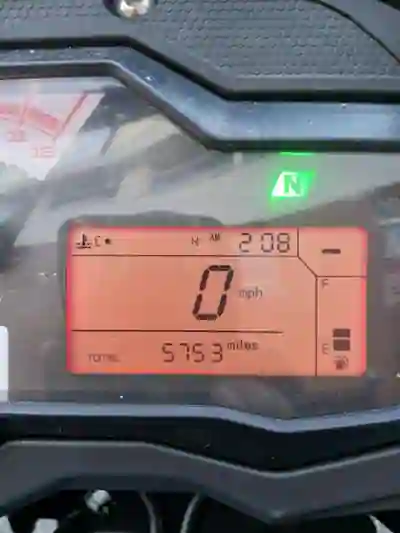 Benelli TRK 502 2023 - 4500 EUR, 5753 km - 5753km - foto 10 de 11