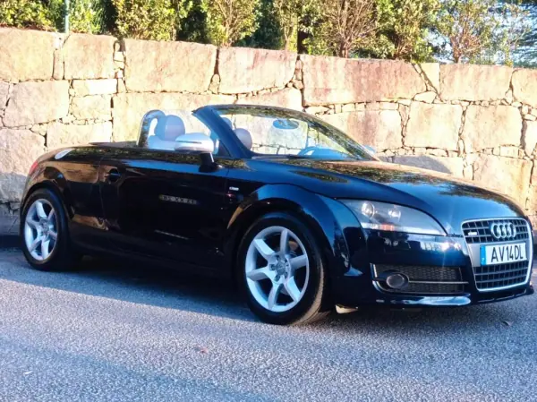 Audi TT Roadster 2007 - 12990 EUR, 208000 km - AUTO.MOTO.pt - 208000km - foto 8 de 22