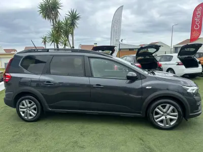 Dacia Jogger 2023 - 20990 EUR, 29799 km - AUTO.MOTO.pt - 29799km - foto 7 de 15