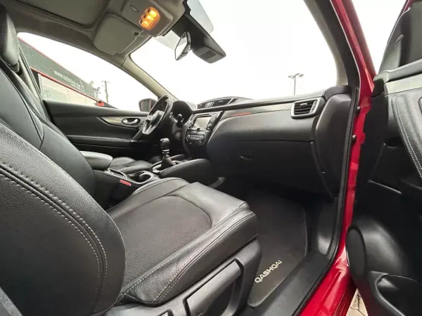 Nissan Qashqai 2018 - 15000 EUR, 84774 km - AUTO.MOTO.pt - 84774km - foto 23 de 23