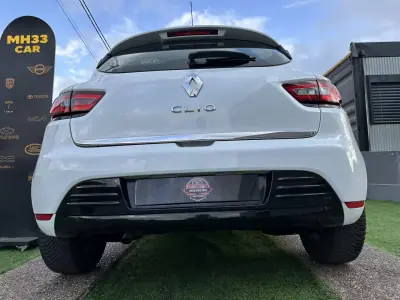 Renault Clio 2018 - 10900 EUR, 138929 km - AUTO.MOTO.pt - 138929km - foto 17 de 46