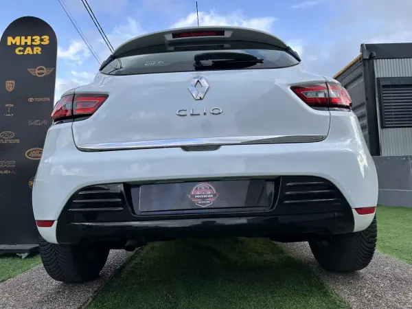 Renault Clio 2018 - 10900 EUR, 138929 km - AUTO.MOTO.pt - 138929km - foto 17 de 46