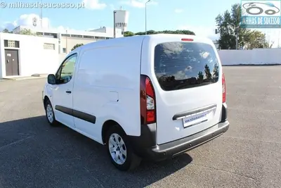 Citroën BERLINGO 1.6 BLUE HDI (Fibrada) 3L 100 CV 2018 - 10500 EUR, 186000 km - AUTO.MOTO.pt - 186000km - foto 9 de 18
