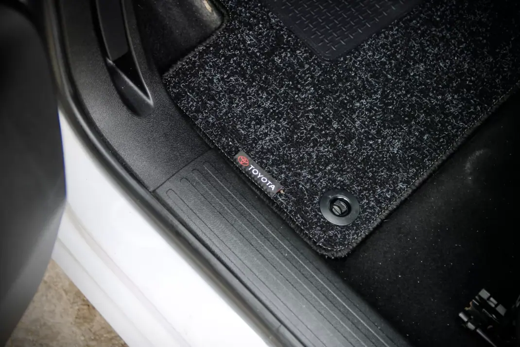 Toyota Proace City 1.5D L1 Comfort IVA DEDUTÍVEL 2022 - 14400 EUR, 159000 km - AUTO.MOTO.pt - 159000km - foto 15 de 26