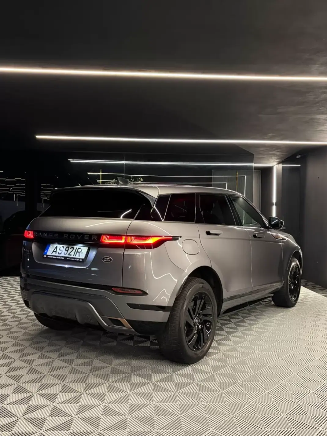 Land Rover EVOQUE 2022 - 37750 EUR, 66000 km - 66000km - foto 3 de 37