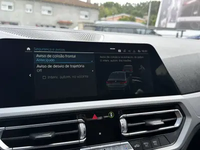 BMW 330e 2019 - 18500 EUR, 206000 km - 206000km - foto 13 de 16