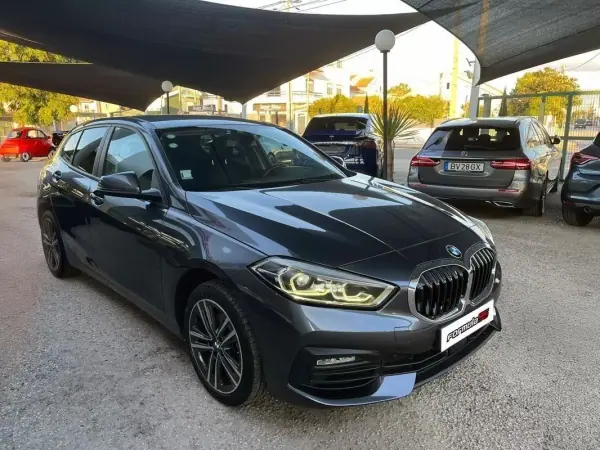 BMW 116 2021 - 18900 EUR, 141720 km - AUTO.MOTO.pt - 141720km - foto 4 de 11