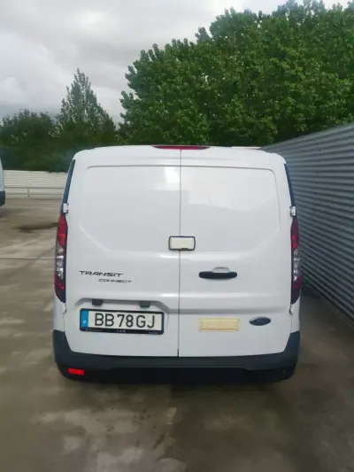 Ford TRANSIT 2.0 D 170 CV L4H4 2023 - 13500 EUR, 81737 km - AUTO.MOTO.pt - 81737km - foto 5 de 10