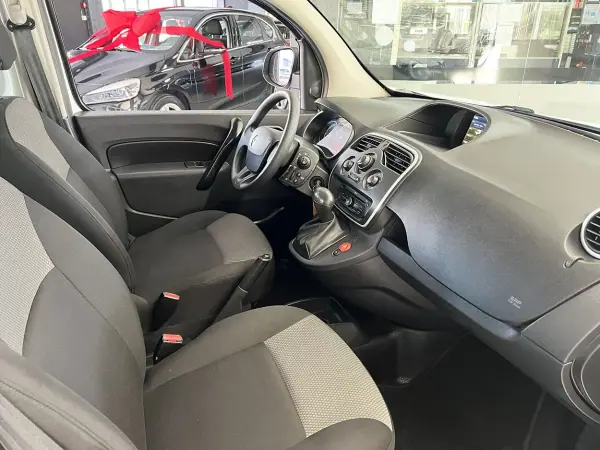 Renault Kangoo 2021 - 15800 EUR, 67687 km - AUTO.MOTO.pt - 67687km - foto 19 de 22