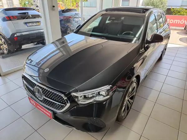 Mercedes-Benz E 220 2024 - 51500 EUR, 14600 km - AUTO.MOTO.pt - 14600km - foto 6 de 10
