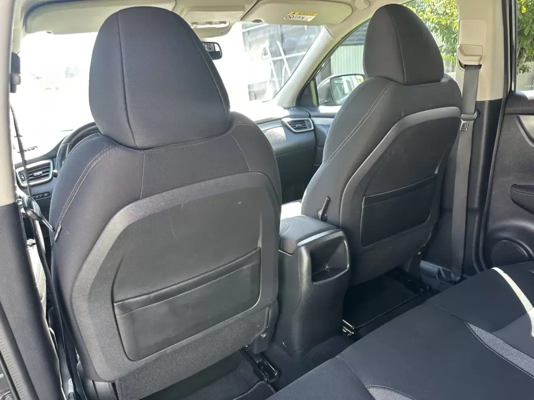 Nissan Qashqai 2018 - 15500 EUR, 200000 km - 200000km - foto 50 de 68