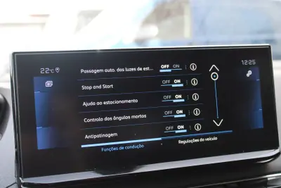 Peugeot 3008 2021 - 22490 EUR, 126000 km - AUTO.MOTO.pt - 126000km - foto 26 de 27