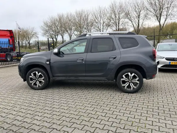 Dacia Duster 2022 - 12950 EUR, 171062 km - AUTO.MOTO.pt - 171062km - foto 5 de 15