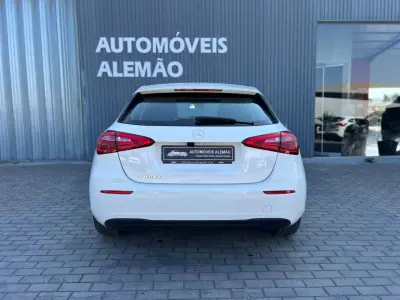 Mercedes-Benz A 180 2020 - 22500 EUR, 87198 km - 87198km - foto 6 de 19