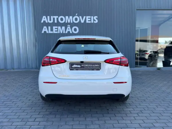 Mercedes-Benz A 180 2020 - 22500 EUR, 87198 km - 87198km - foto 6 de 19