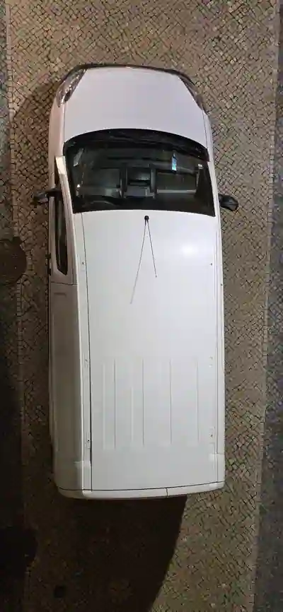 Citroën Berlingo 1.6 BlueHDi Feel 2018 - 8000 EUR, 175000 km - AUTO.MOTO.pt - 175000km - foto 4 de 13