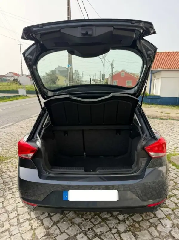 SEAT Ibiza 2024 - 17250 EUR, 16000 km - AUTO.MOTO.pt - 16000km - foto 4 de 15