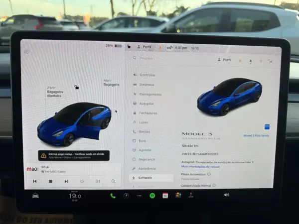 Tesla Model 3 2021 - 26500 EUR, 105000 km - AUTO.MOTO.pt - 105000km - foto 12 de 37