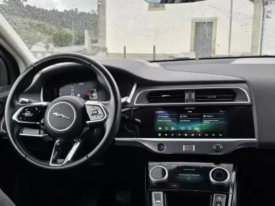 Jaguar I-Pace 2020 - 25999 EUR, 93000 km - AUTO.MOTO.pt - 93000km - foto 18 de 28