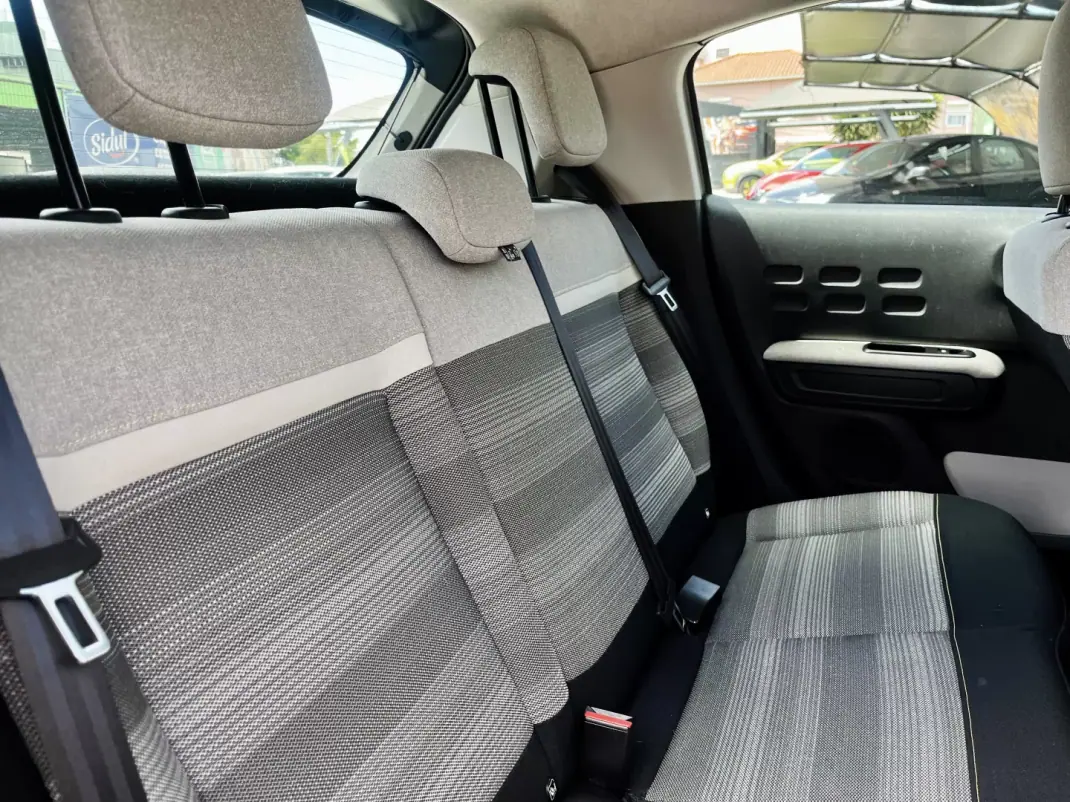 Citroën C3 2018 - 10900 EUR, 123000 km - 123000km - foto 8 de 13
