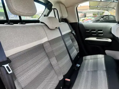 Citroën C3 2018 - 10900 EUR, 123000 km - AUTO.MOTO.pt - 123000km - foto 8 de 13