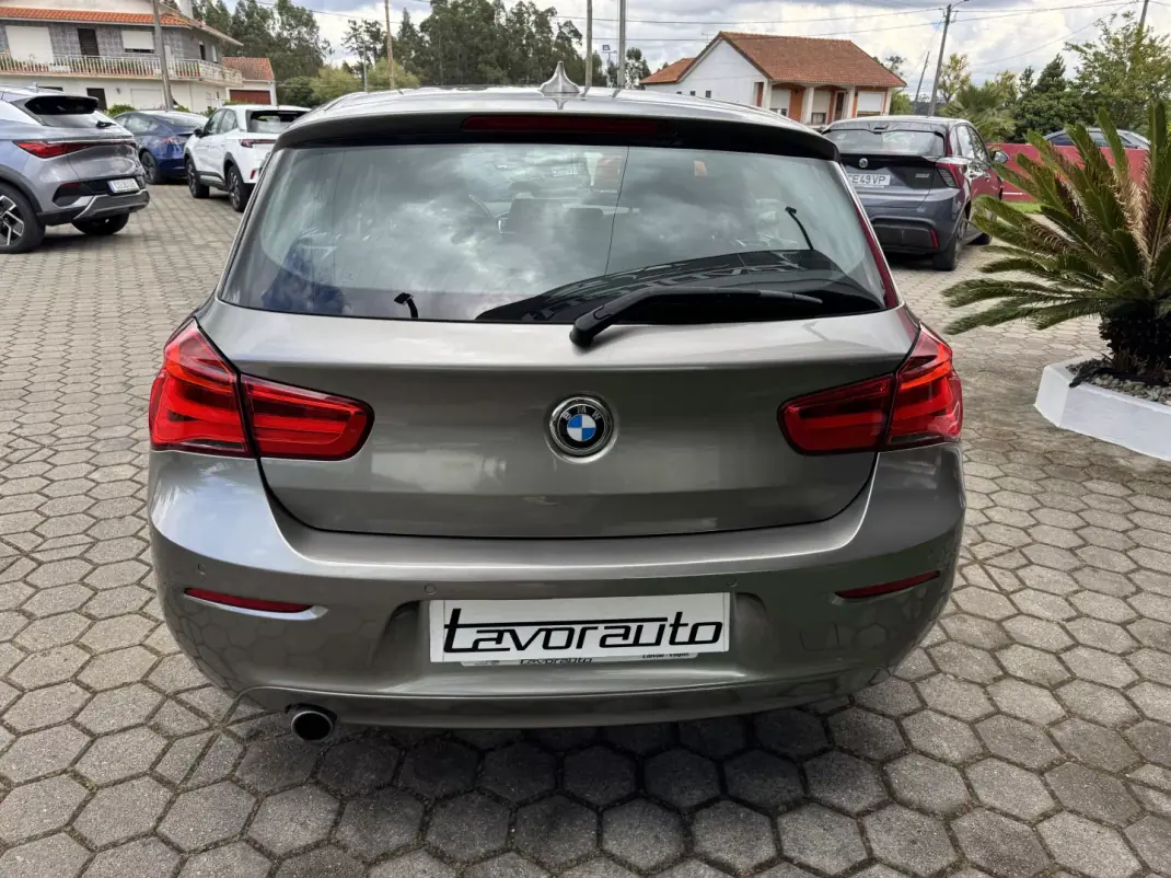 BMW 116 2016 - 12990 EUR, 155000 km - AUTO.MOTO.pt - 155000km - foto 8 de 36