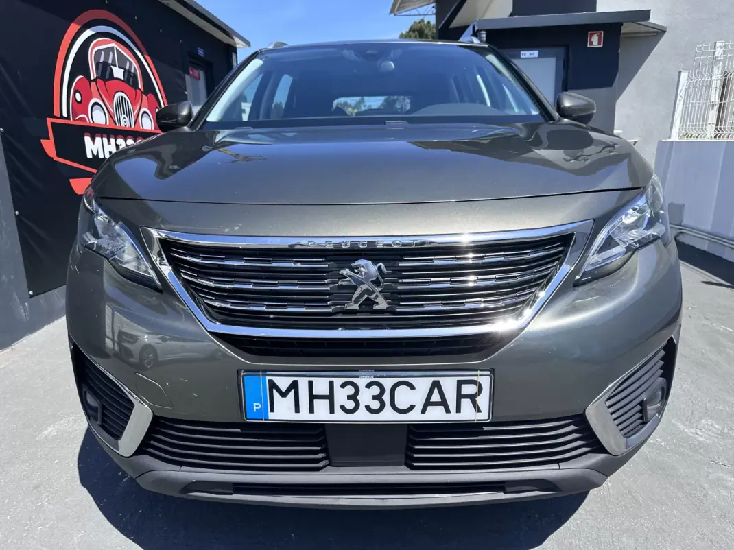 Peugeot 5008 2017 - 13900 EUR, 200000 km - AUTO.MOTO.pt - 200000km - foto 2 de 49