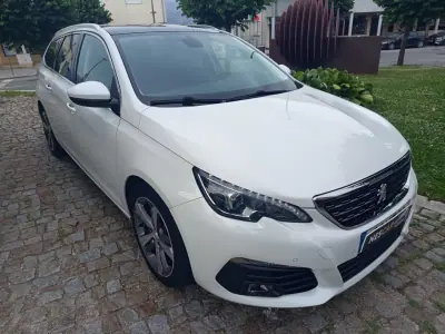 Peugeot 308 SW 2018 - 13490 EUR, 151379 km - AUTO.MOTO.pt - 151379km - foto 3 de 11