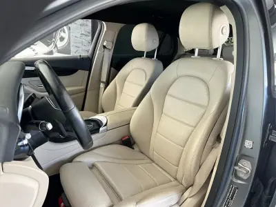 Mercedes-Benz GLC 300 2021 - 45600 EUR, 123198 km - AUTO.MOTO.pt - 123198km - foto 7 de 24
