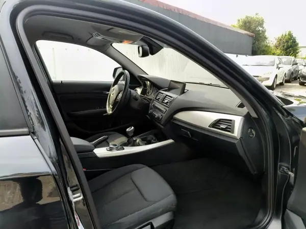 BMW 116 2014 - 10900 EUR, 241627 km - AUTO.MOTO.pt - 241627km - foto 2 de 32