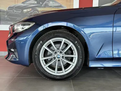 BMW 318 2022 - 27990 EUR, 121630 km - AUTO.MOTO.pt - 121630km - foto 7 de 20