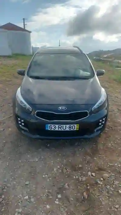 Kia Ceed SW 2016 - 9990 EUR, 135800 km - AUTO.MOTO.pt - 135800km - foto 7 de 15