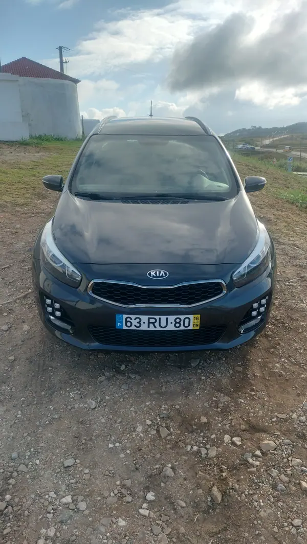 Kia Ceed SW 2016 - 9990 EUR, 135800 km - AUTO.MOTO.pt - 135800km - foto 7 de 15