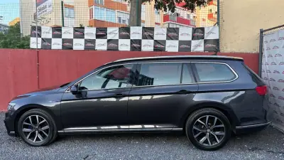 Volkswagen Passat Variant 2020 - 18500 EUR, 175000 km - AUTO.MOTO.pt - 175000km - foto 3 de 12