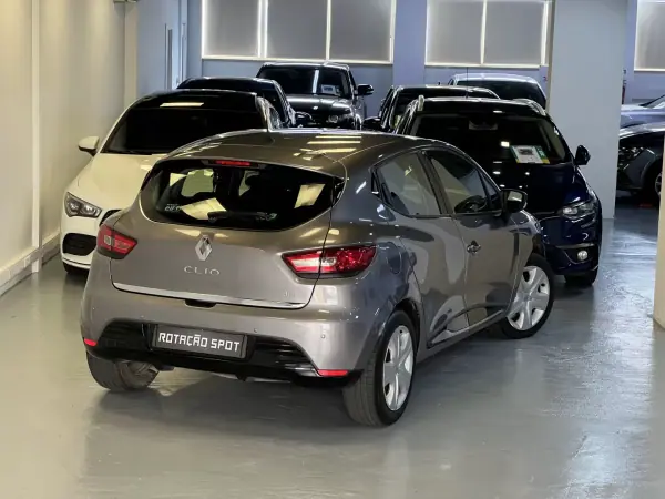 Renault Clio 2013 - 7990 EUR, 160000 km - 160000km - foto 4 de 38