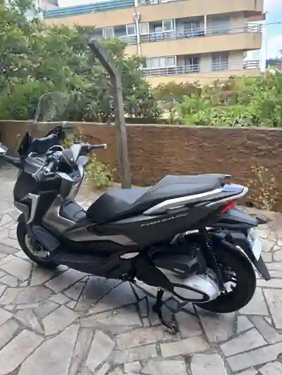 Honda Forza 2021 - 4600 EUR, 8400 km - AUTO.MOTO.pt - 8400km - foto 3 de 10