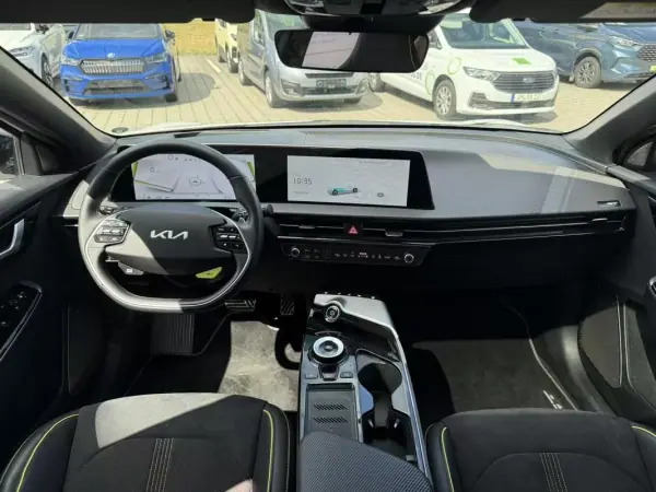 Kia EV6 2024 - 45990 EUR, 24224 km - AUTO.MOTO.pt - 24224km - foto 9 de 18