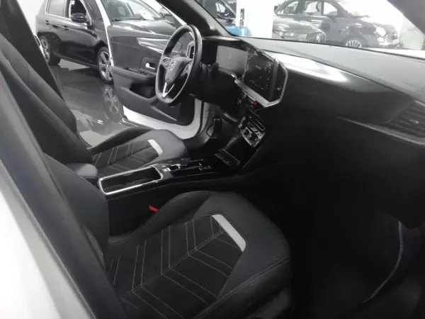 Opel Mokka 2022 - 17990 EUR, 44000 km - AUTO.MOTO.pt - 44000km - foto 18 de 30
