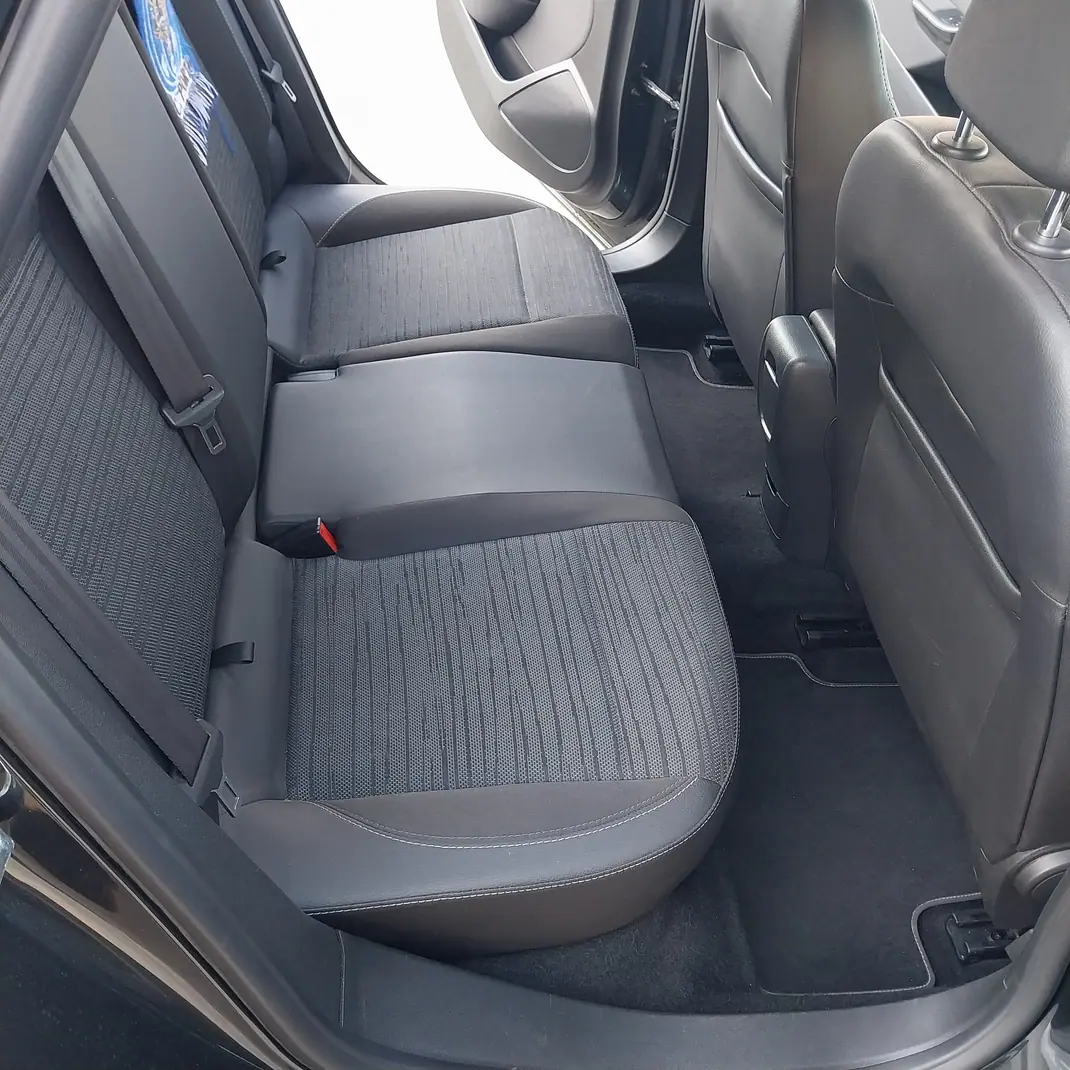 Opel Astra Sports Tourer 2015 - 7500 EUR, 168000 km - AUTO.MOTO.pt - 168000km - foto 14 de 15