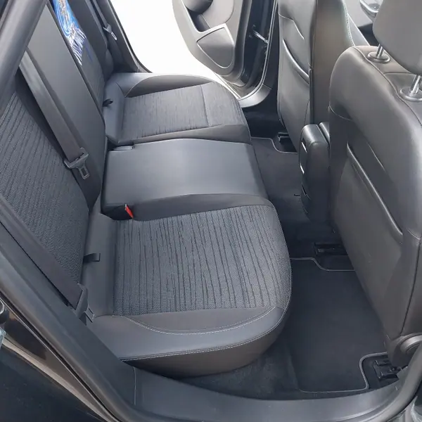 Opel Astra Sports Tourer 2015 - 7000 EUR, 168000 km - AUTO.MOTO.pt - 168000km - foto 14 de 15